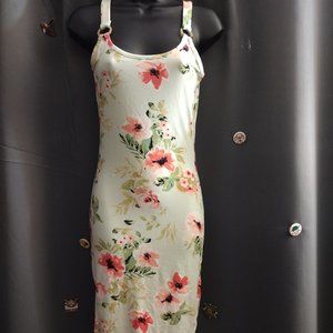 Full Circle Trends Floral print Bodycon style dress Size Small
